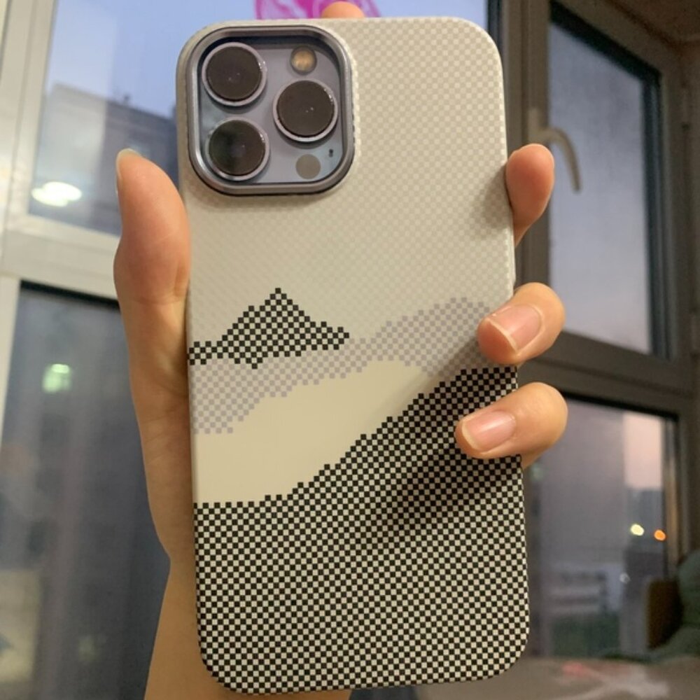 Cream iPhone13 Case